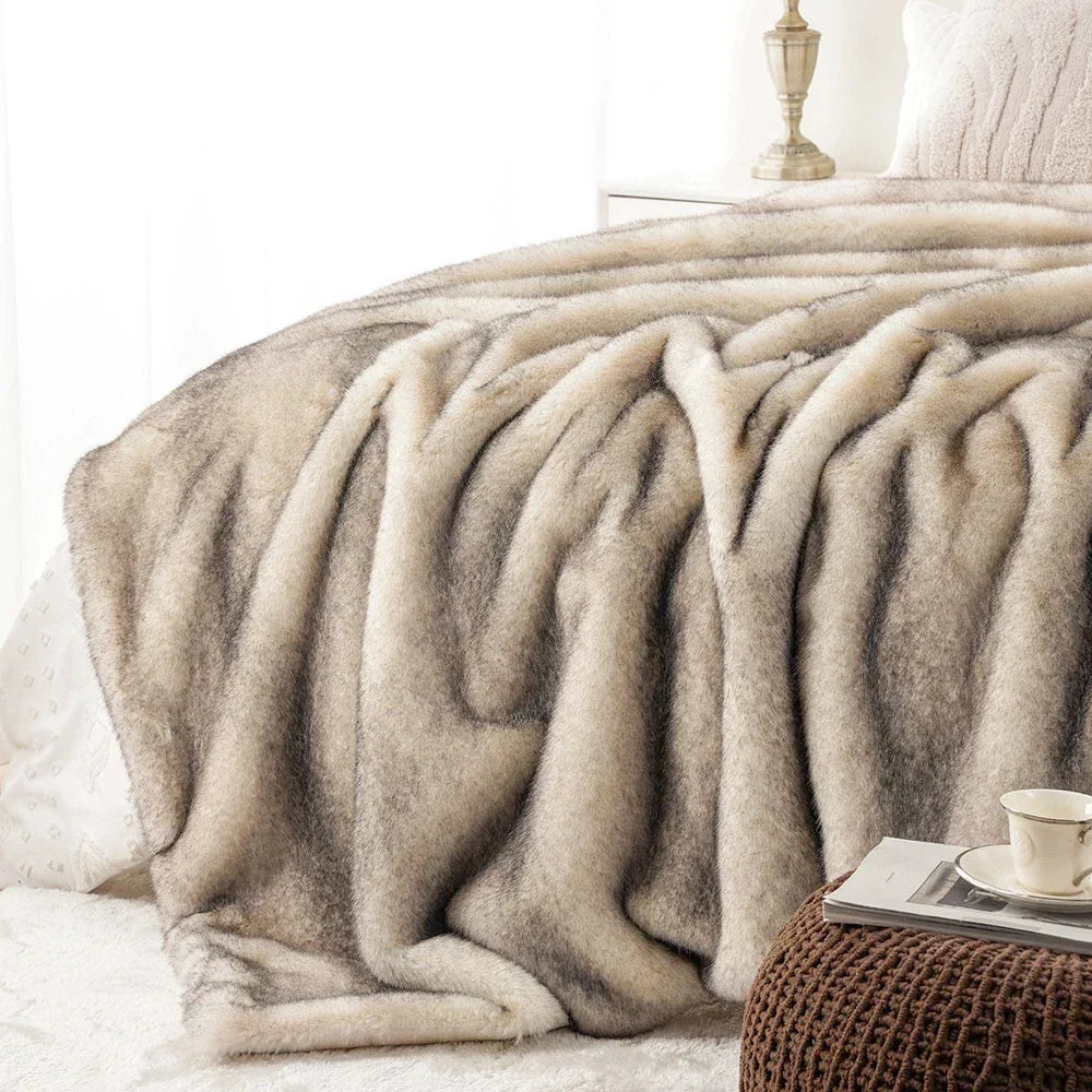 Luxurious Faux Fur Throw Blanket