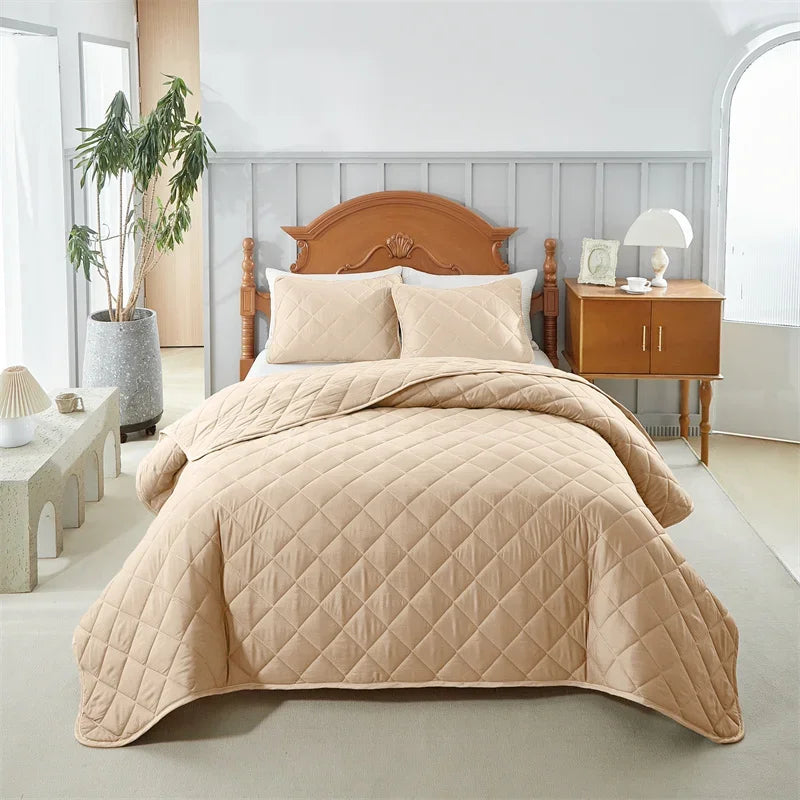 Elegant Quilted Bedspread Set