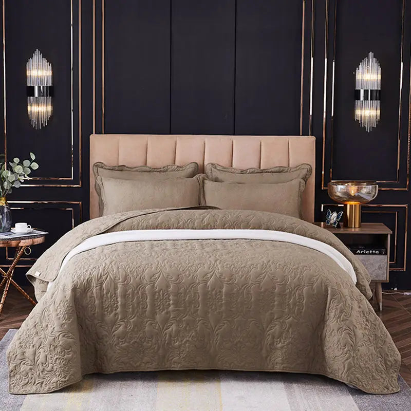 Quilted Bedspread Classic