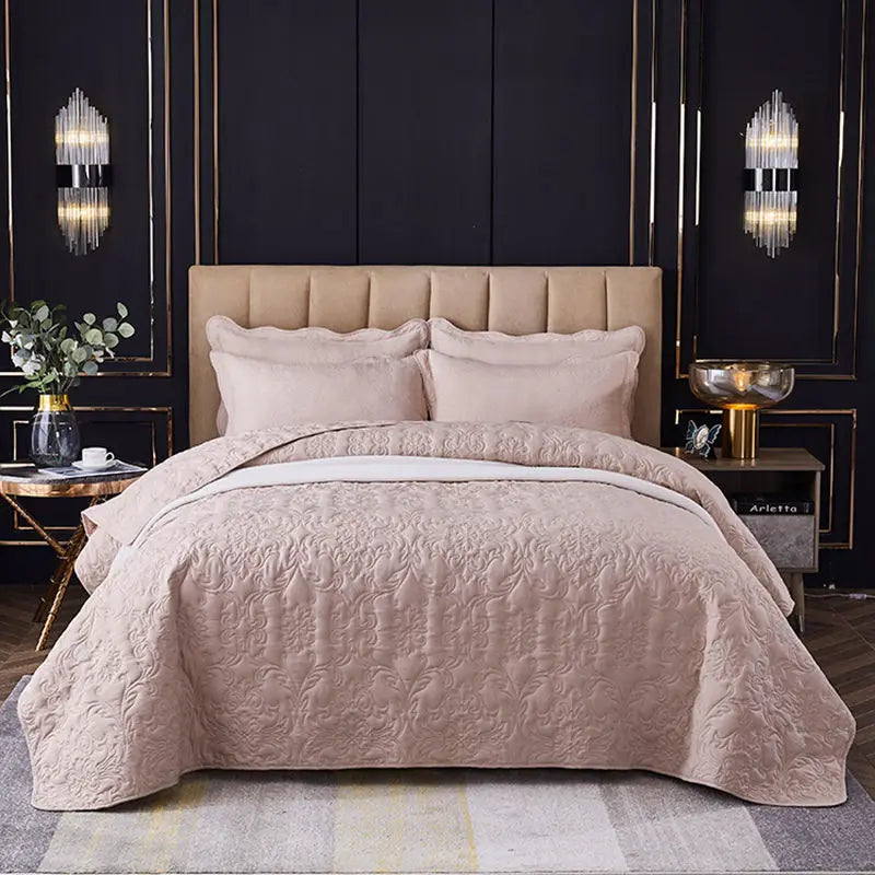 Quilted Bedspread Classic