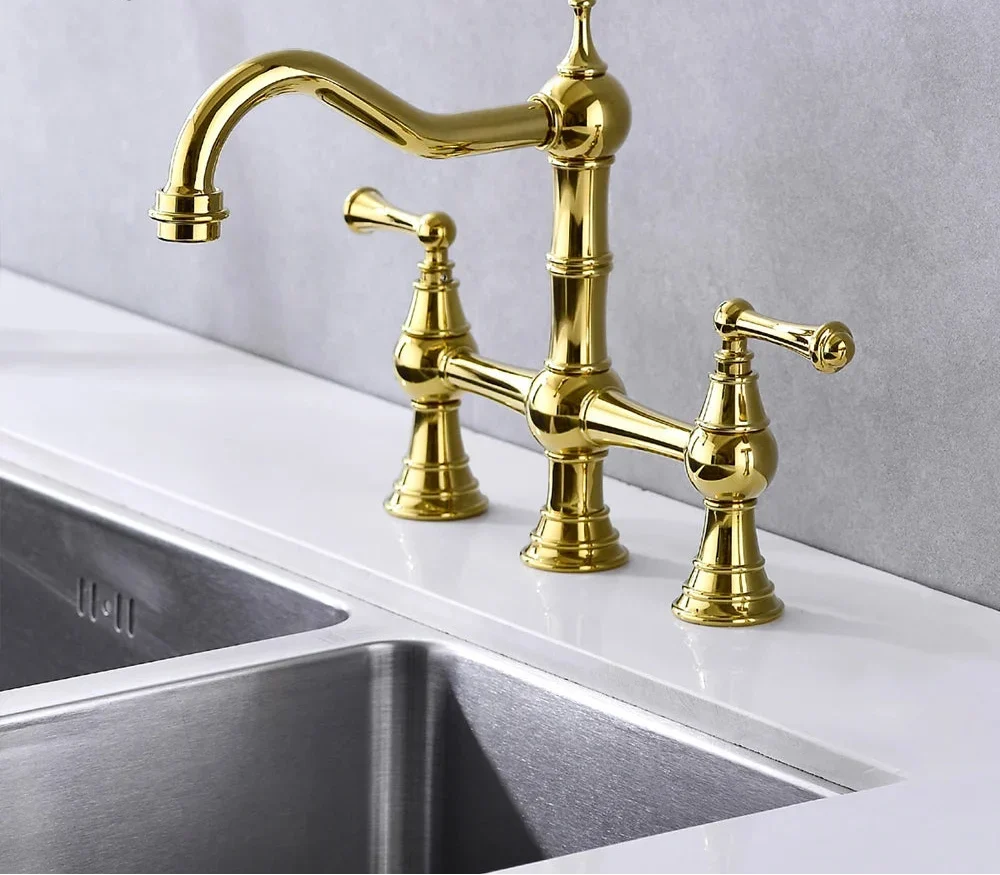 Elegant Swivel Kitchen Faucet