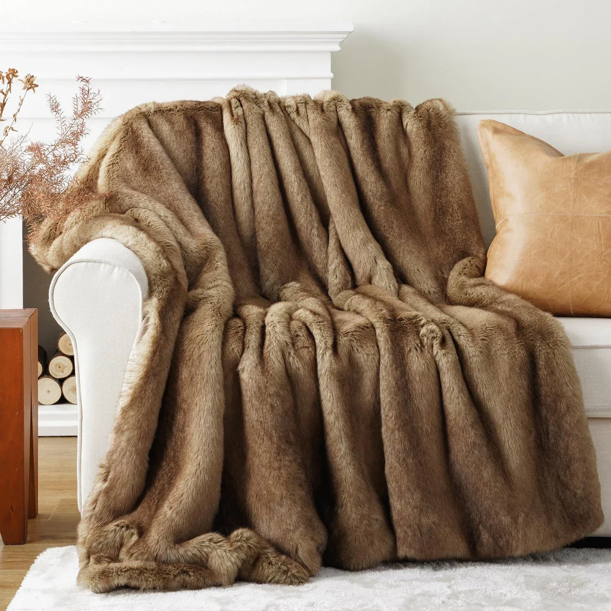 Luxurious Faux Fur Throw Blanket