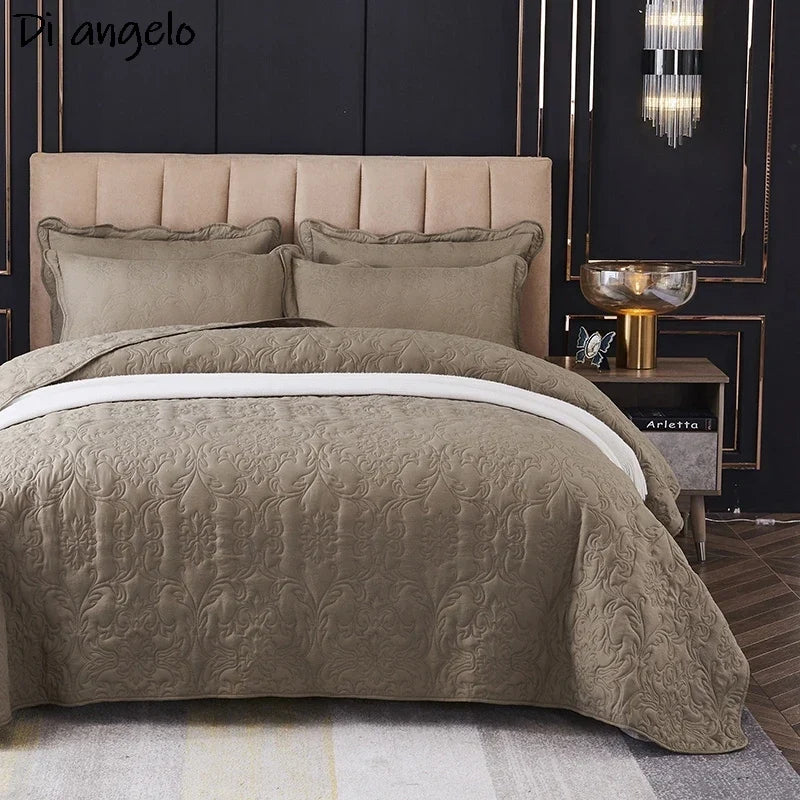 Quilted Bedspread Classic